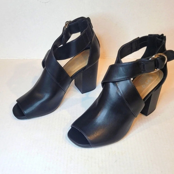 APT. 9 Black Peep Toe Block Heel Sandals - Picture 3 of 9